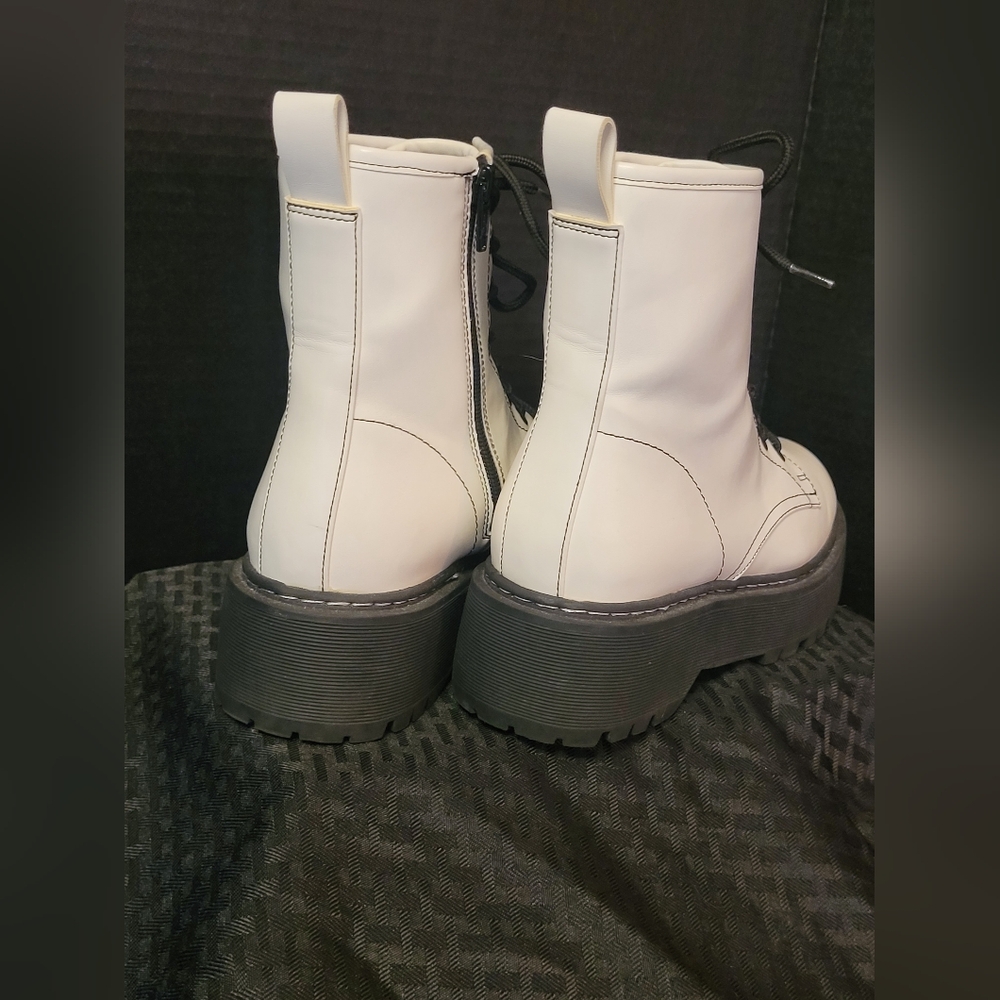 White Platform Combat Boot - Picture 4 of 7